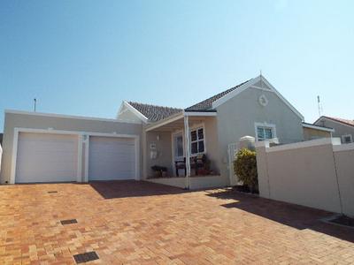 House For Rent in Pinehurst, Durbanville