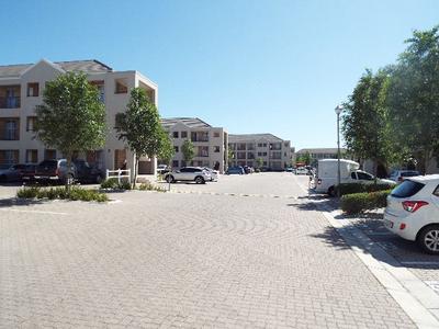 Apartment / Flat For Rent in Zonnendal, Kraaifontein