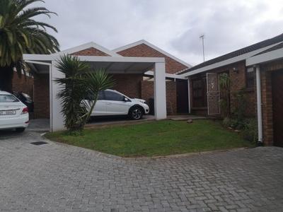 Townhouse For Rent in Bellville, Bellville