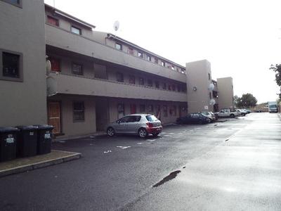 Apartment / Flat For Sale in Kraaifontein, Kraaifontein