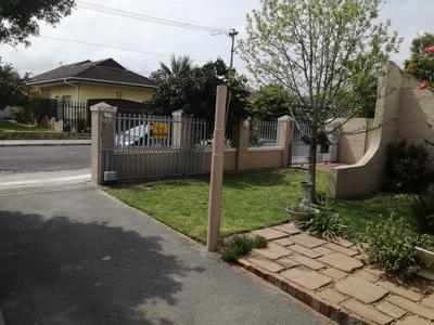 House For Sale in Bellville, Bellville